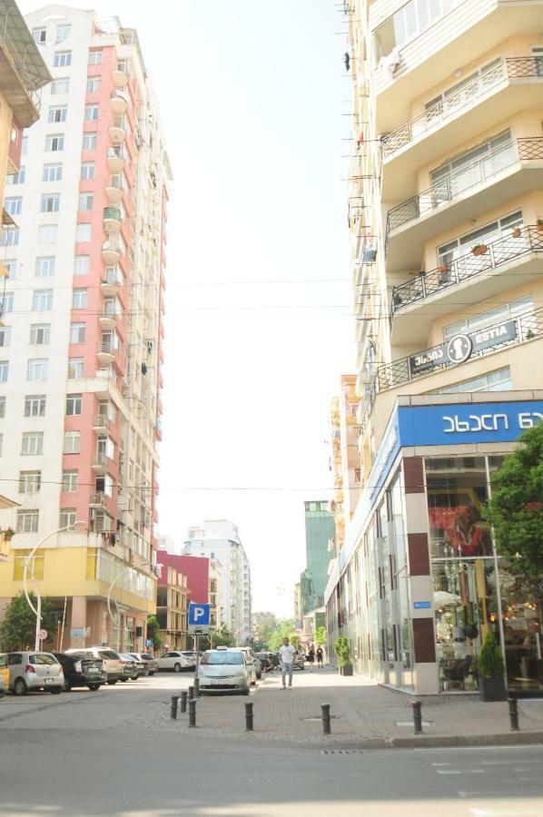 Apartments With A View Of The Trinity Holy Batumi Exterior foto