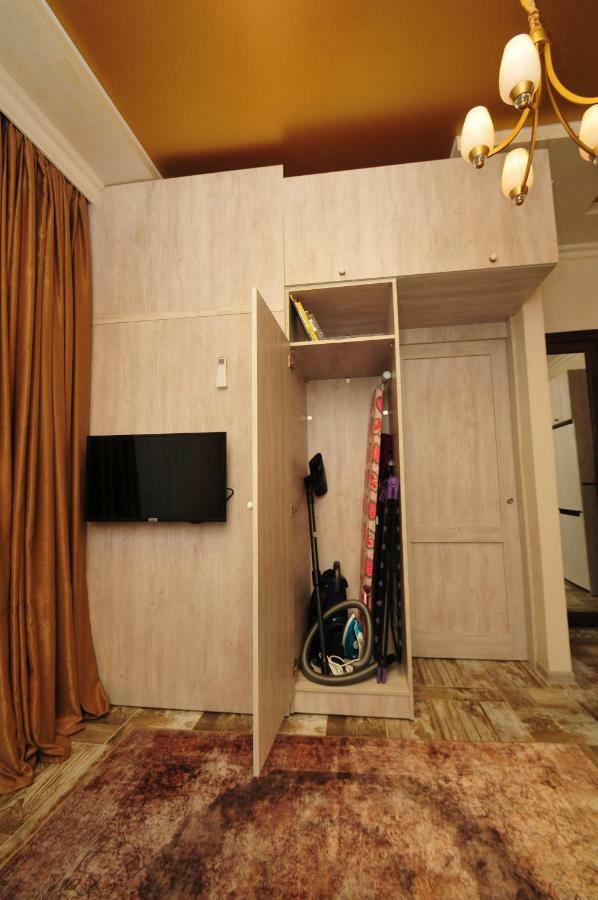 Apartments With A View Of The Trinity Holy Batumi Exterior foto